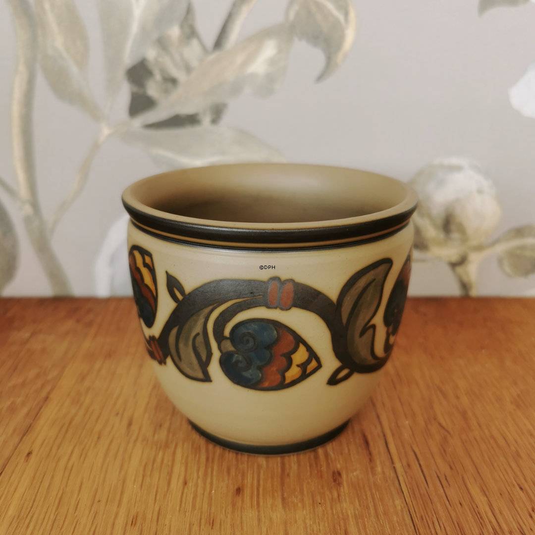 Hjorth vase nr. 64 med monster
, Bornholmsk keramik