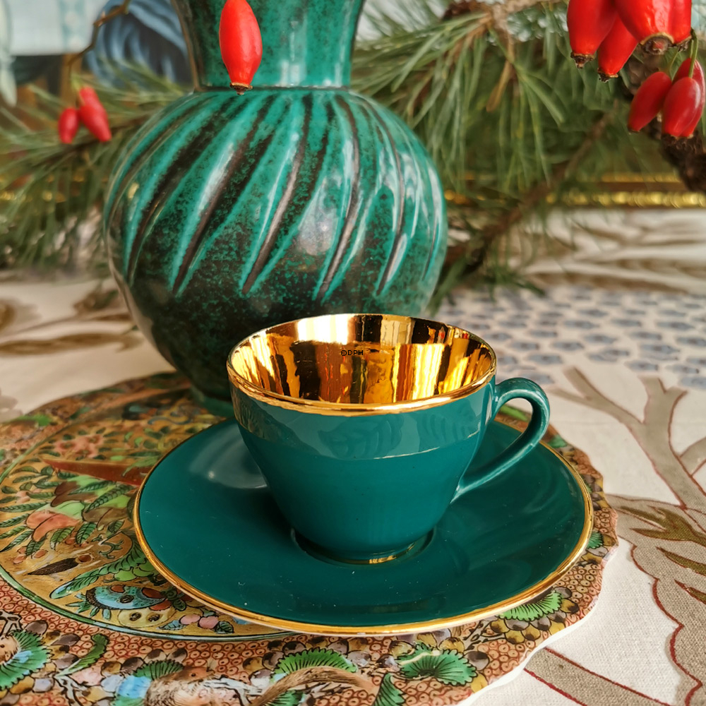 Alumina Confetti, sæt af 11 kopper med underkopper