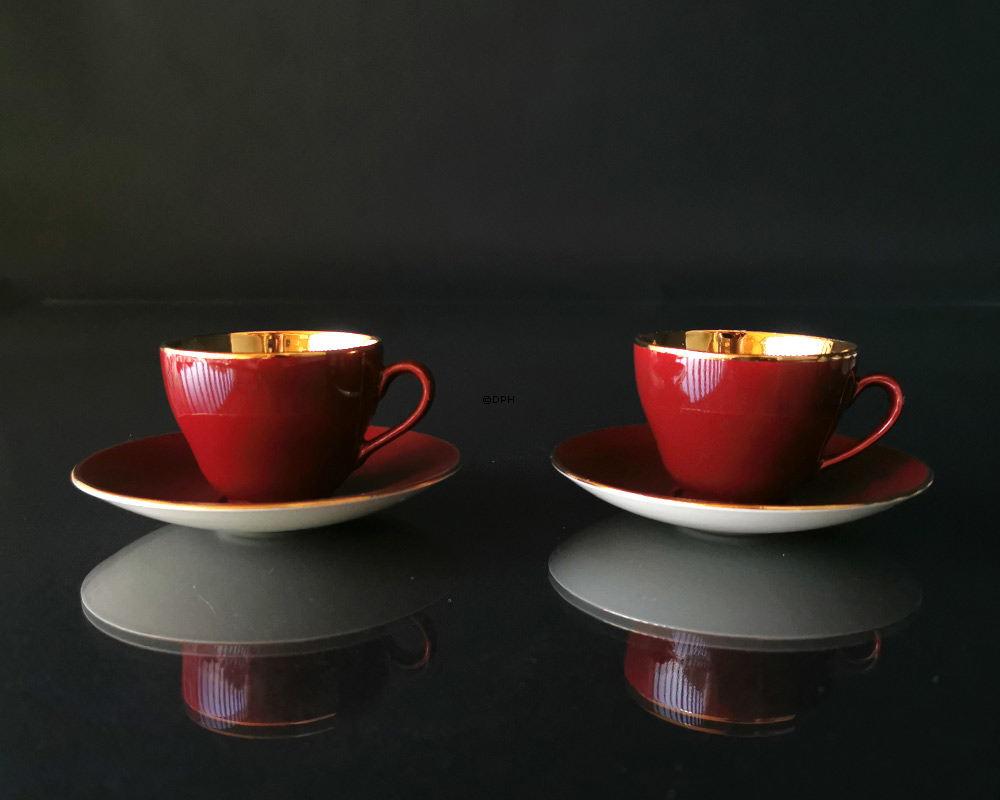 Alumina Confetti, sæt af 11 kopper med underkopper