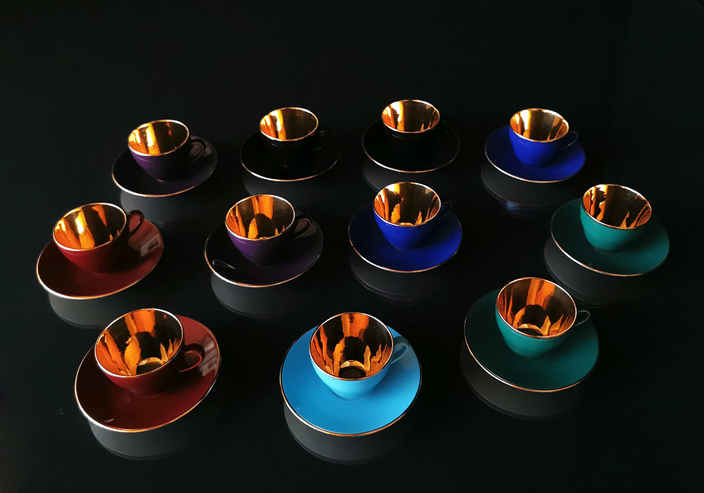 Alumina Confetti, sæt af 11 kopper med underkopper