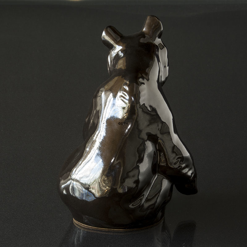 Johgus Keramik Bjørn siddende nr. 22, sort