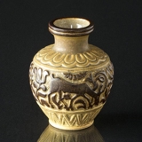Vase mit Steinbock, Nr. 6405