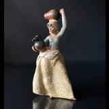 Lladro Figur junge Frau mit Wasserkrügen "Wasserträgerin" 33 cm