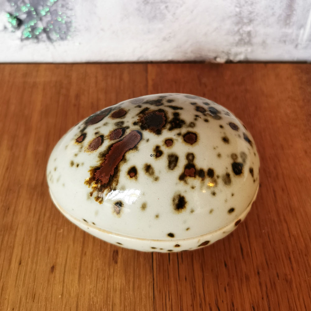 Gunhild Aaberg, motiv: Ægformet lågkrukke - Lille Strandstræde Danmark