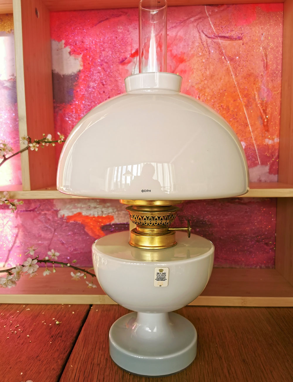 Hvid Victoria petroleumslampe Holmegaard Michael Bang højde 39 cm