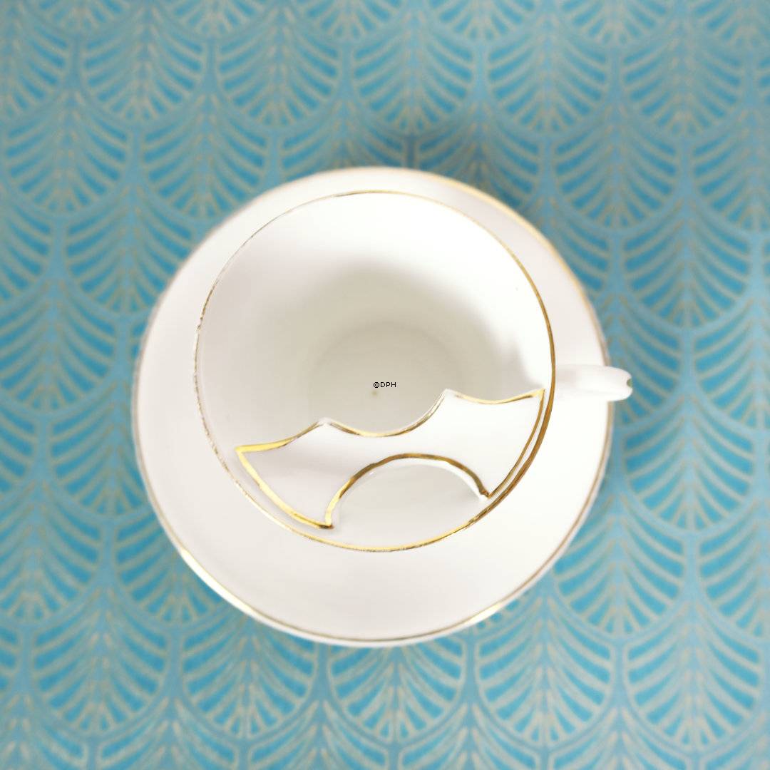 Meget fin gammel stor overskægskop m/underkop mærket CT (kop Ø 10cm - Underkop Ø16cm)