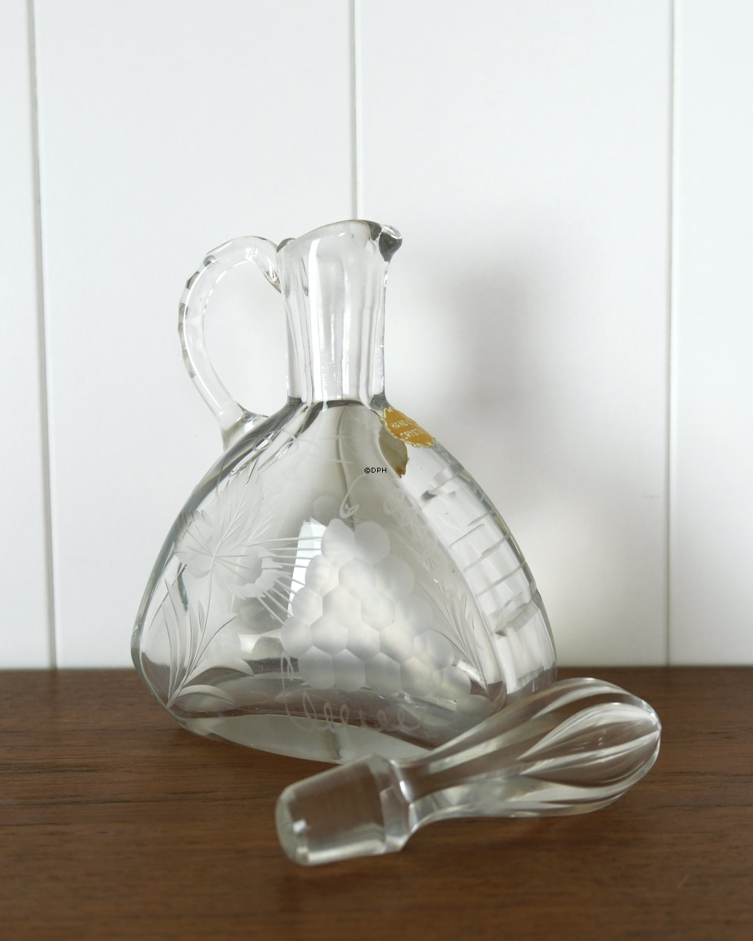 Krystal karaffel med håndslebet druemotiv