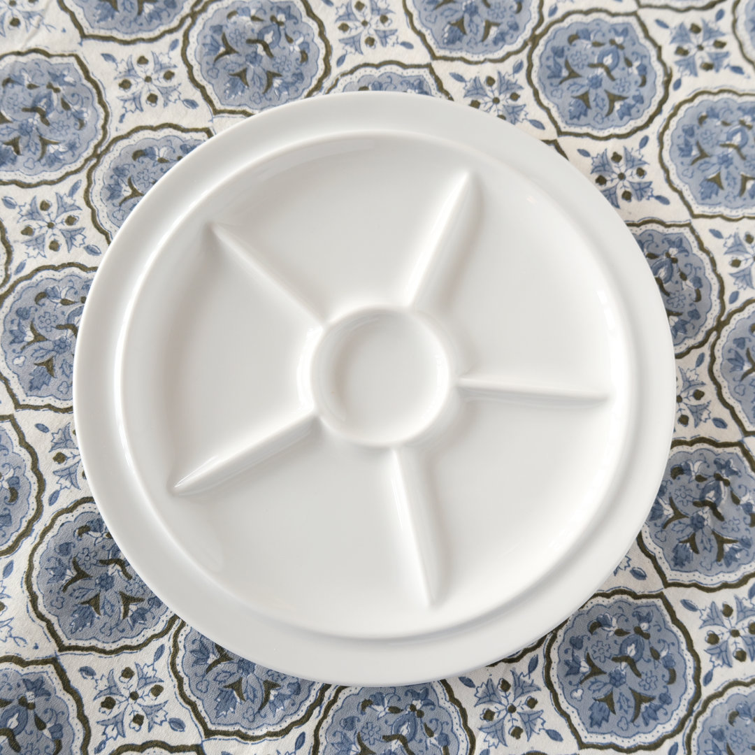 Bing & Grøndahl Hvidt Caberet fad inddelt i 6, nr. 736, Ø 25 cm