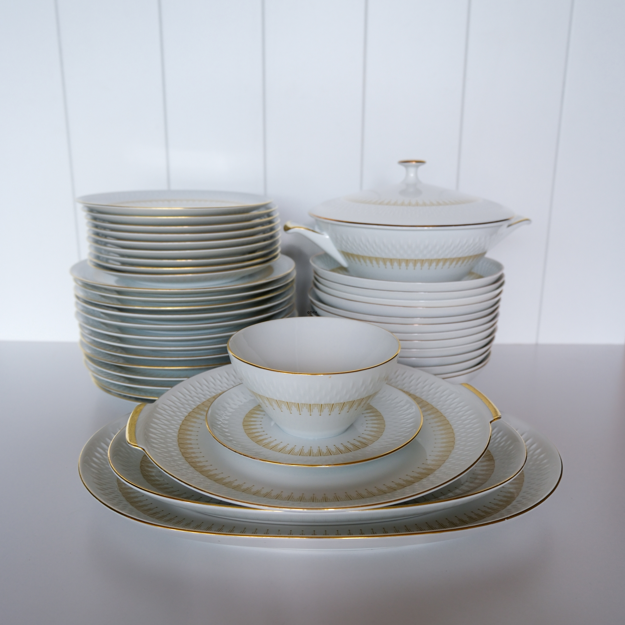 Bavaria Marcelisborg spisestel porcelæn (ialt 40 dele)