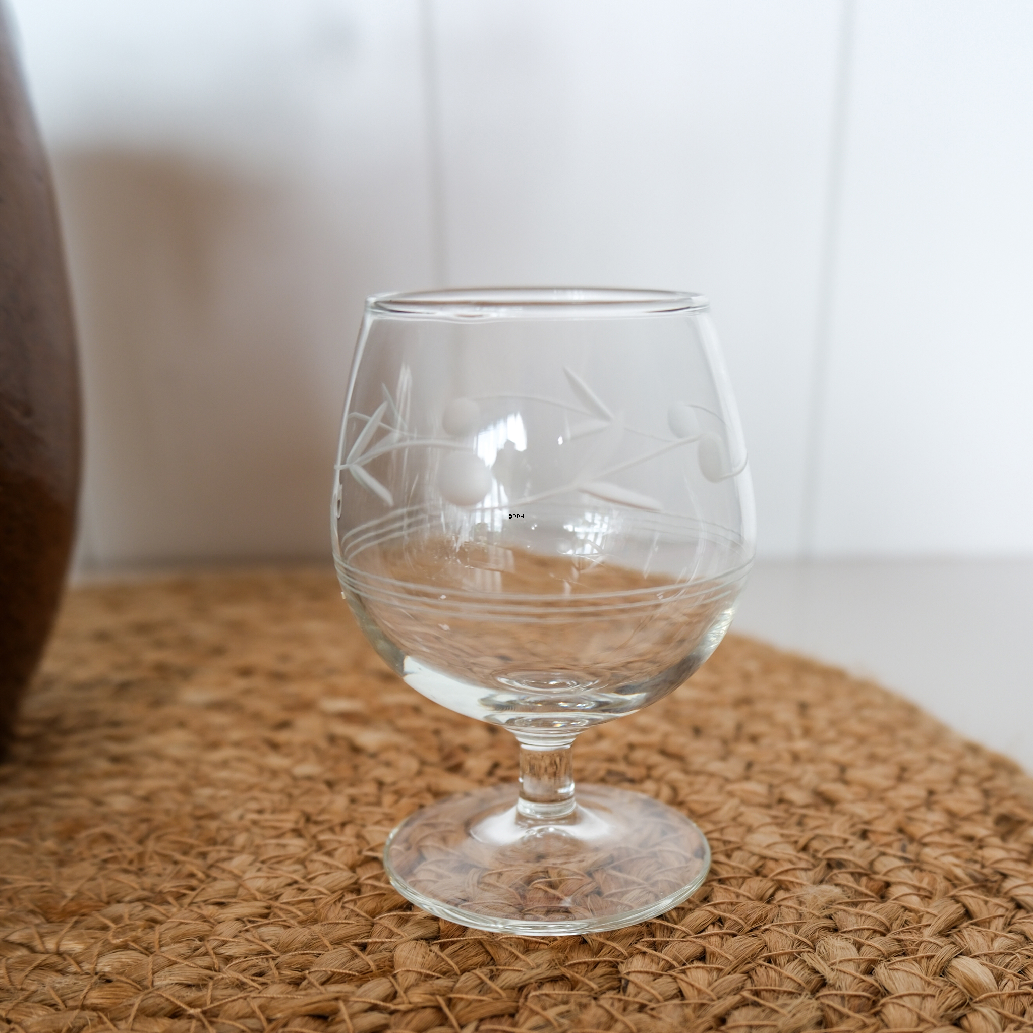 Cognac glas med blomster slibninger