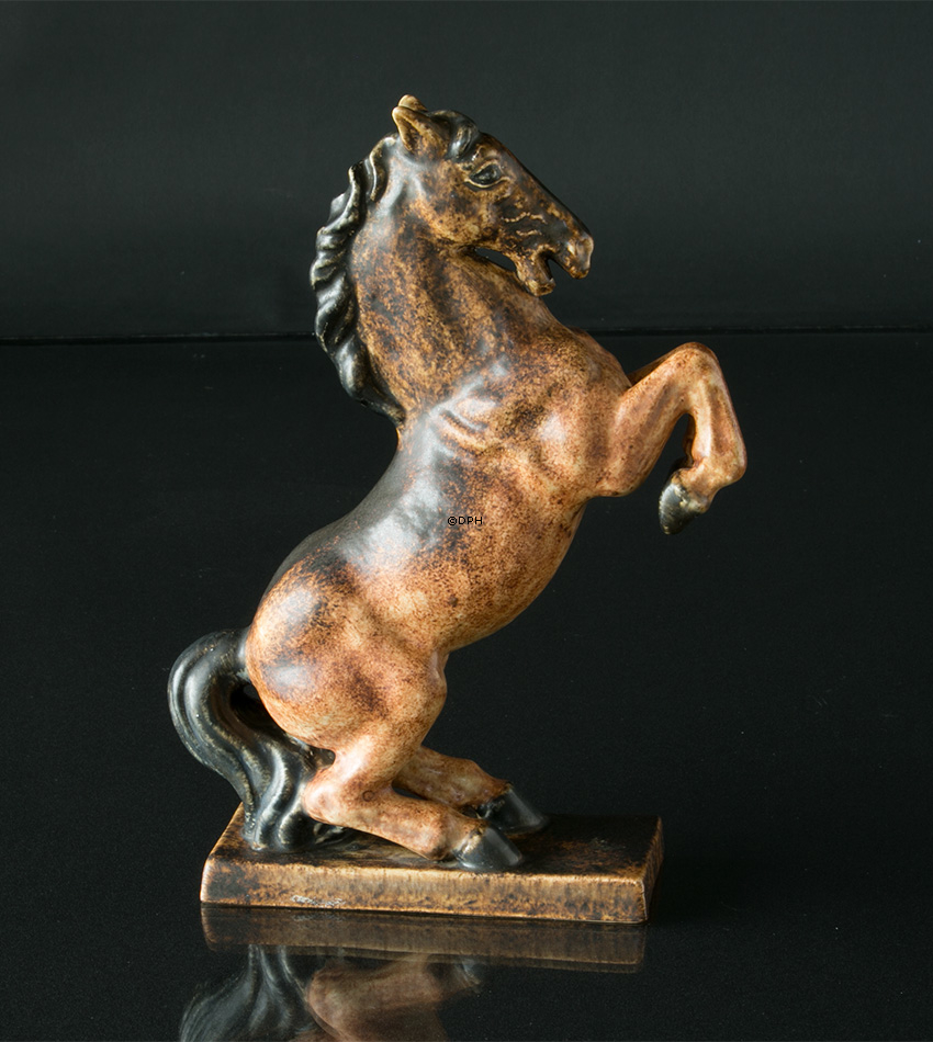 Hest Stejlende nr. 1998, keramik, Michael Andersen & Søn