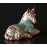 Fohlen (Pferd) stehend, Keramik Rot / Türkis