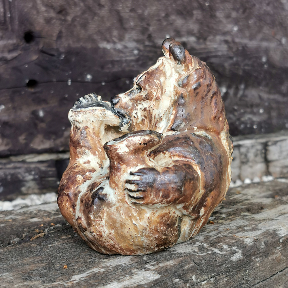 Arne Ingdam Keramik Bjørn liggende på ryggen, Unik