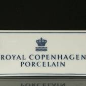 Royal Copenhagen skilt "Royal Copenhagen Porcelain"