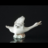 Lladro figurine of flying duck "taking flight", no. 1264