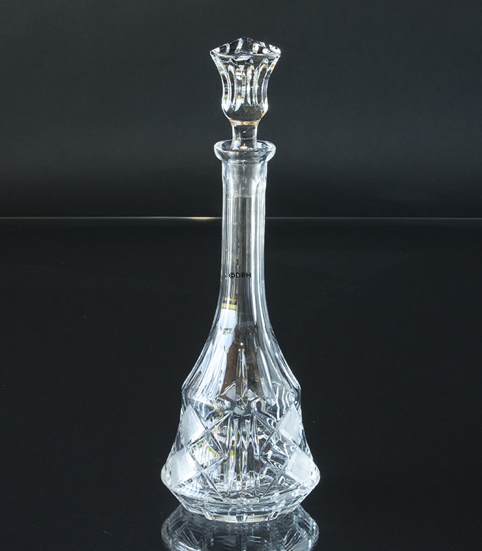 Høj karaffel i glas med slibninger