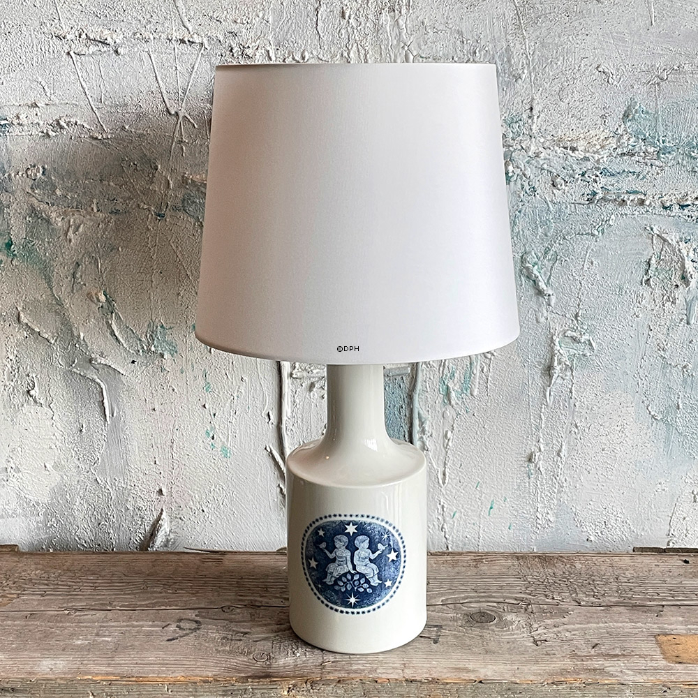 Rund cylinderformet lampeskærm 22 cm i højden, hvid chintz stof