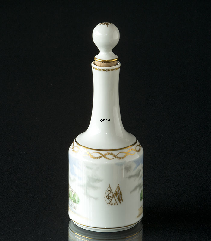 Hvid karaffel med overglasur dekoration, Royal Copenhagen, specielfremstillet til ØK (1980-1984)