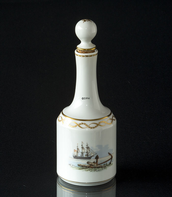 Hvid karaffel med overglasur dekoration, Royal Copenhagen, specielfremstillet til ØK (1980-1984)