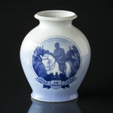 Vase, produced on the occasion of the reunion, Motif. Christian X rides across the German border, 1920 - July 10, 1930