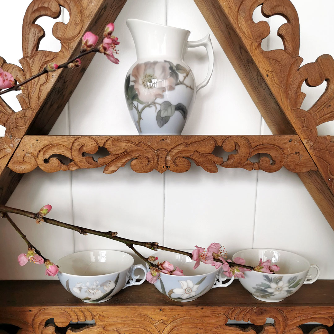 Royal Copenhagen Art Nouveau te service med håndmalede blomster (1923-1935)