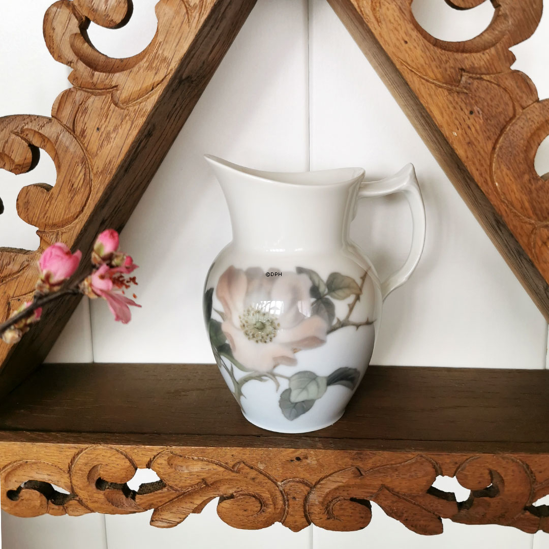 Royal Copenhagen Art Nouveau te service med håndmalede blomster (1923-1935)