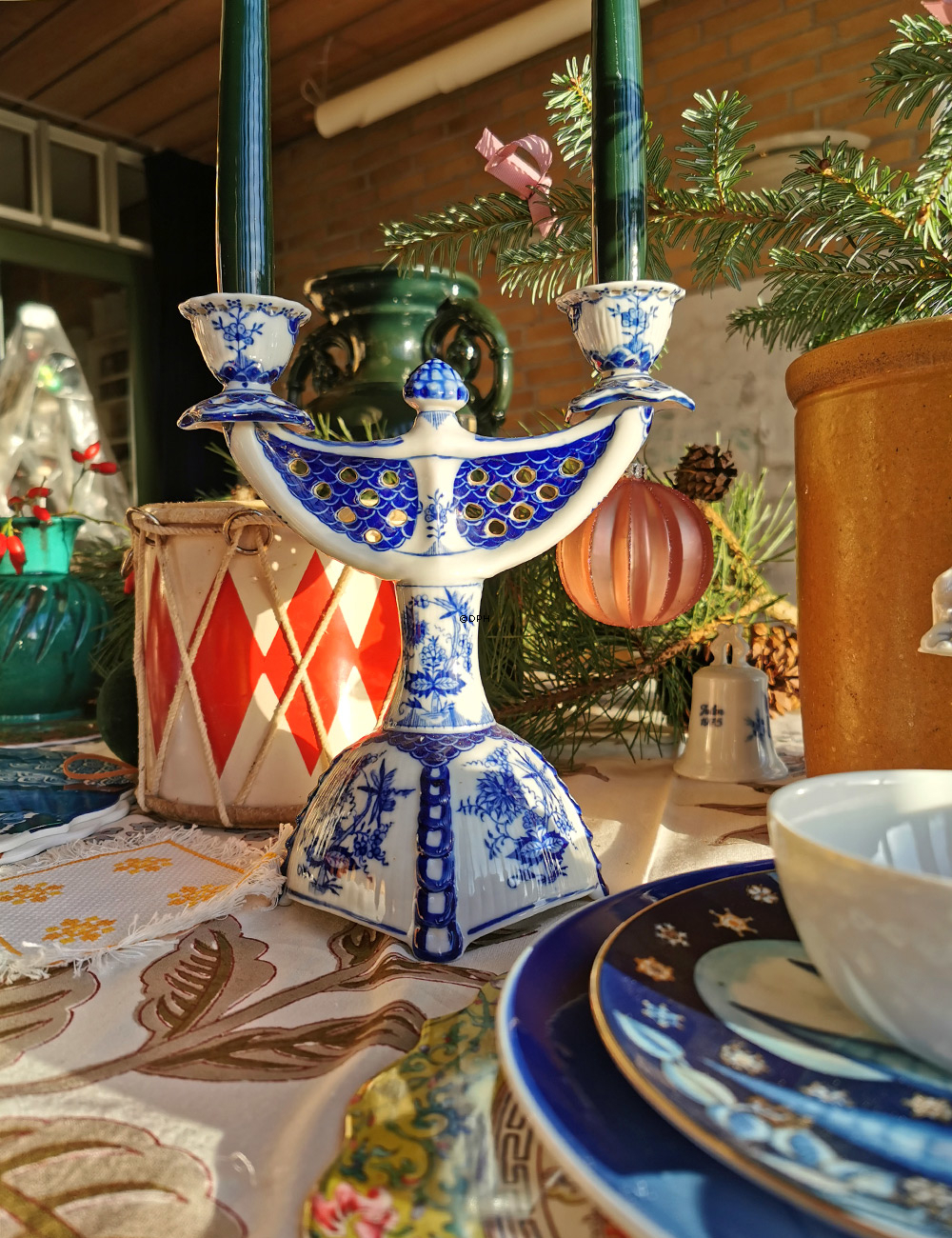 Musselmalet helblonde lysestage med 2 arme - TYSK  Bemærk IKKE Royal Copenhagen