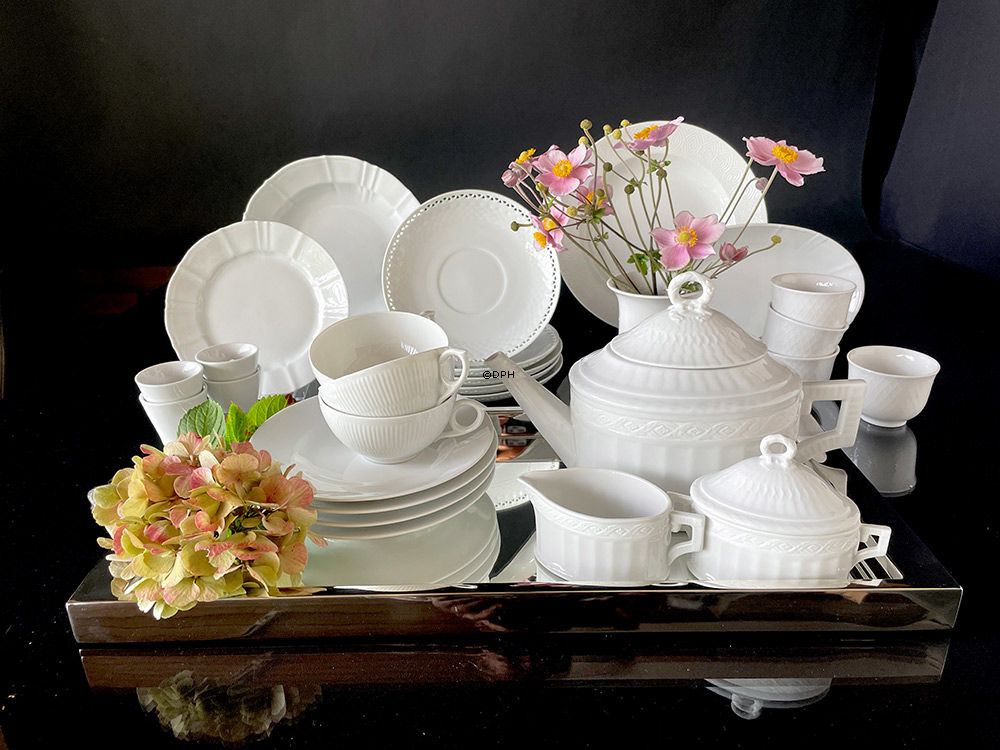 Royal Copenhagen Hvid tallerken uden deko Ø 17 cm,