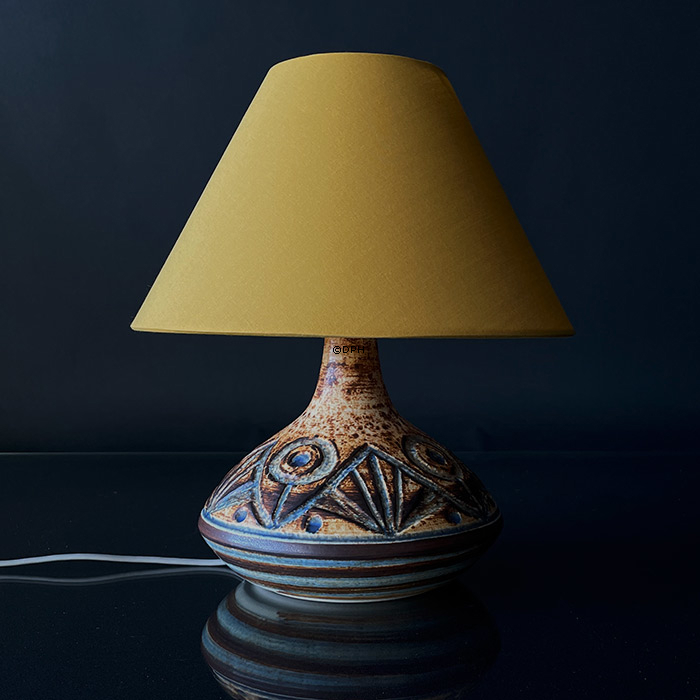 Rund lampeskærm høj model 17 cm i højden, gul chintz stof