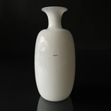 Hvid vase (ligner Melody vasen dog uden dekoration), Holmegaard glas