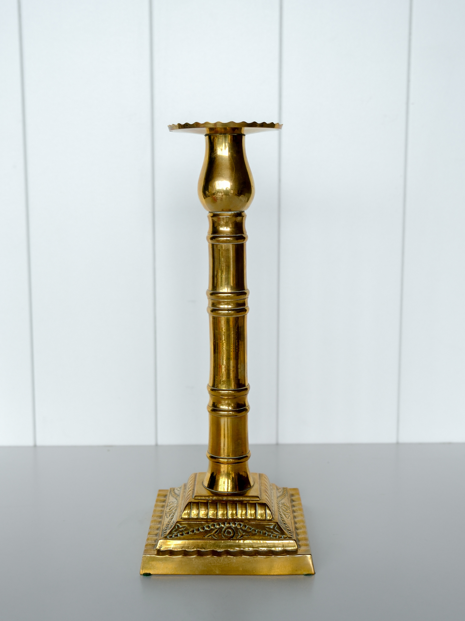 Gammel messing lysestage til almindelig stearinlys, 32 cm
