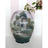 Vase mit Motiv von Bauernhof und Landschaft