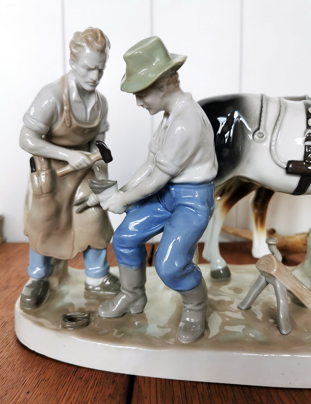 Gräfenthal Thüringen figur af beslagsmed, som skoer pløjende hest