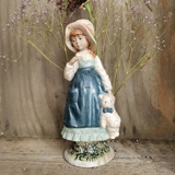 Marco Giner figur af pige med blomst og bamse