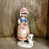 Artistica Levantina figurine of a girl with a dog