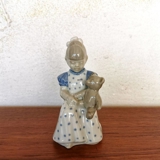Pige med bamse, mærket GDR nr. 10572