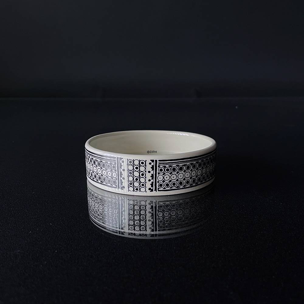 Wiinblad skål nr. 3027, Forår (Faarår)