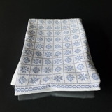 Hand embroidered tablecloth Vintage 220 x100cm Beautiful old tablecloth (Without stains)