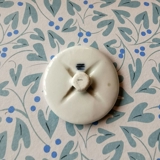 Royal Copenhagen porcelæns knap, uden motiv