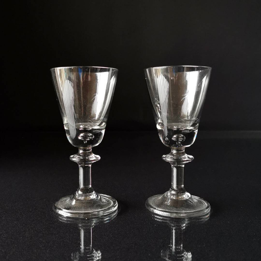 Vintage Hadeland Tangen Vin Glas, Par, Røgfarvet, Designed by Willy Johansson, Large 16,5 cm