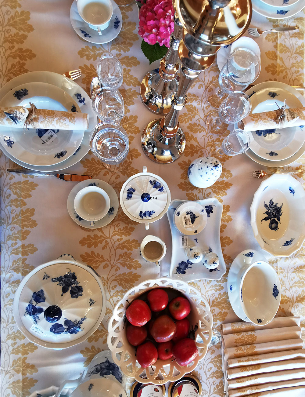 Dug og 12 stk. mundservietter, gul/off white, Gammel, dugen måler 145 x 300 cm