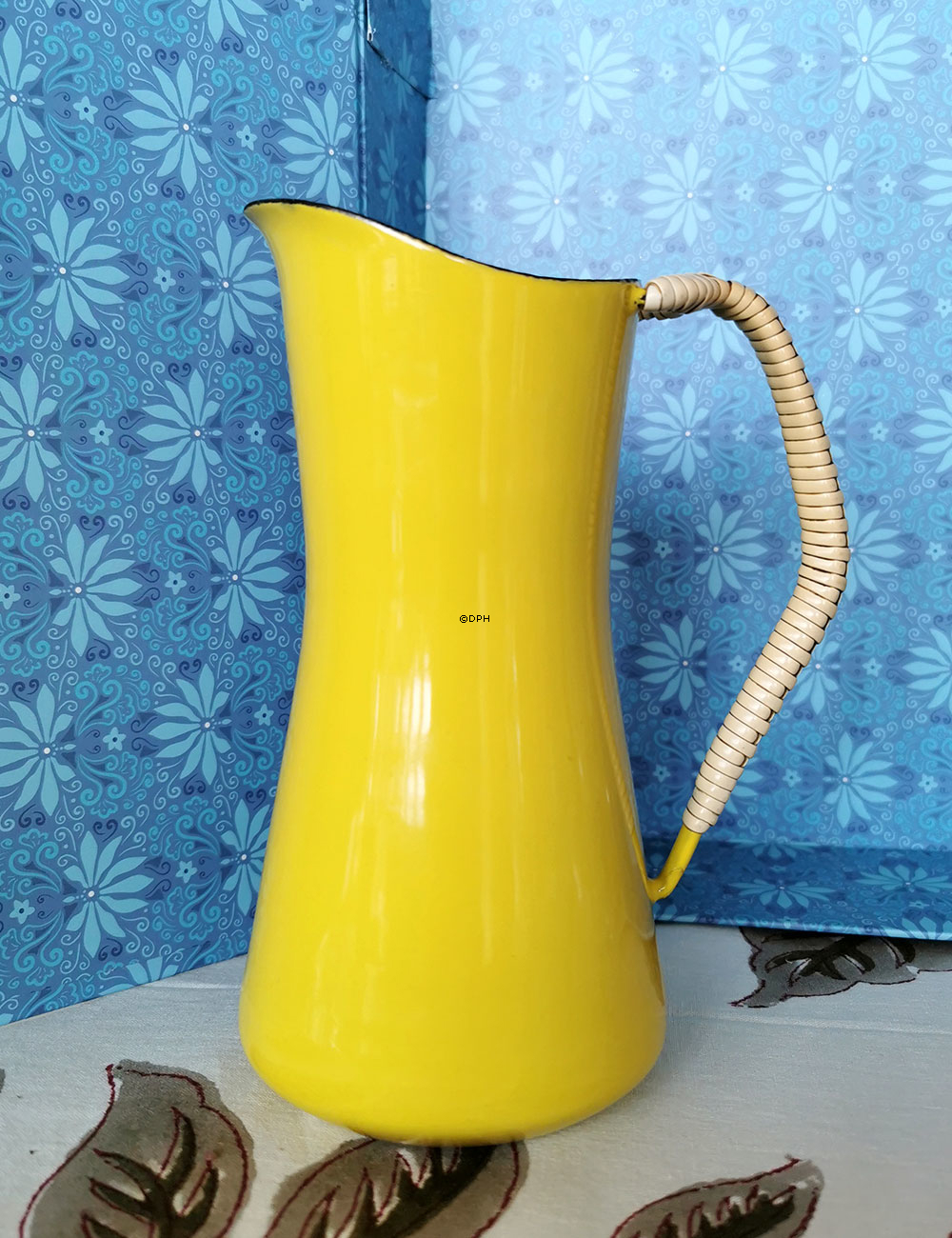 Quistgaard emaljekande, gul