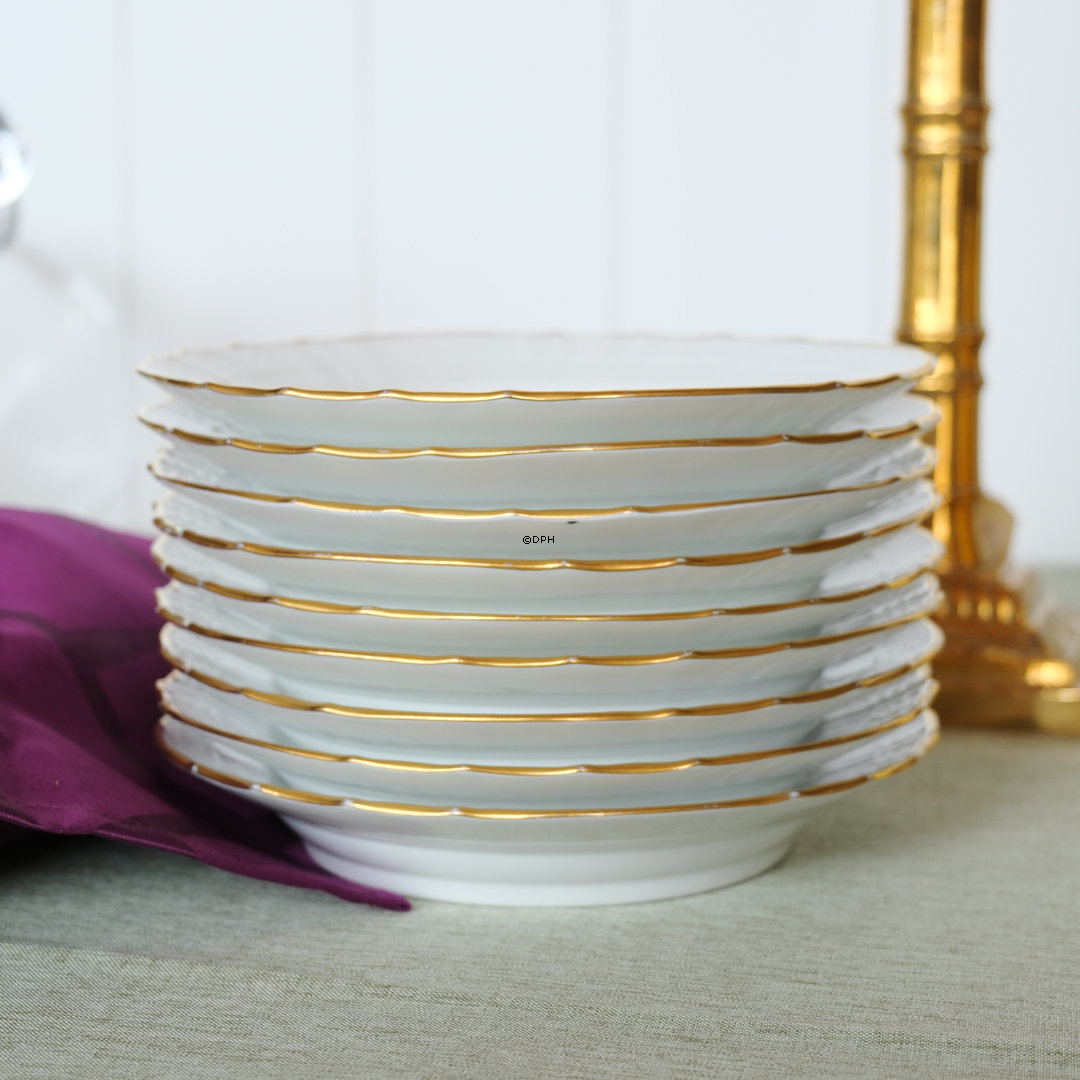 Royal Copenhagen tallerkensæt, 9 tallerkener med forskellige motiver