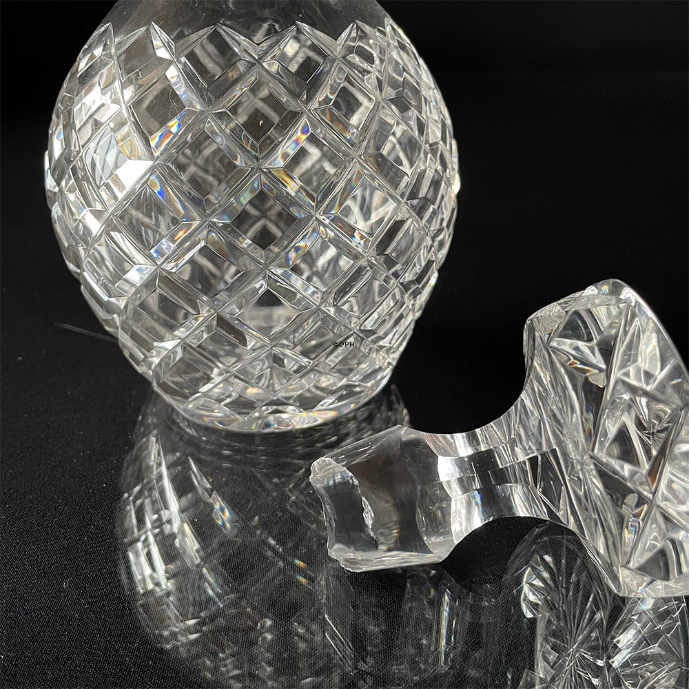 Karaffel i glas med slibninger (skår på prop, se billede)