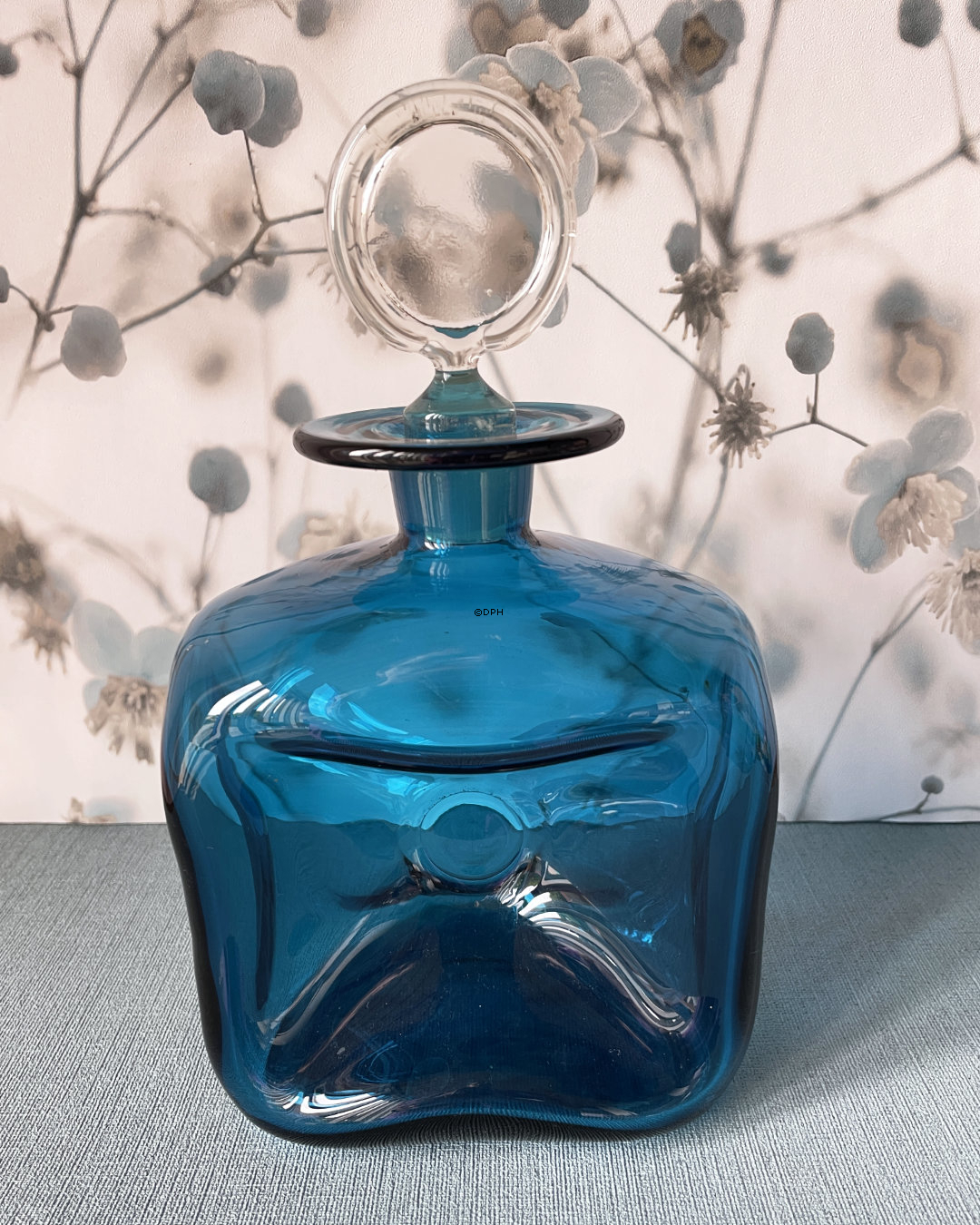 Holmegaard Glas blå firkantet klukflaske med prop