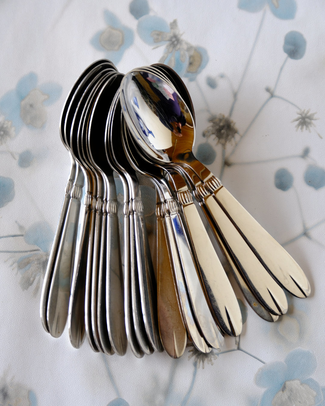 Sival bestik, 70 dele