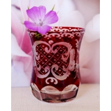 Lille krystal glas vase, med slibninger og bordeaux farvet glas (lille skår i kanten)