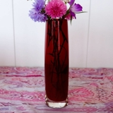 Glas vase i bordeaux farvet glas