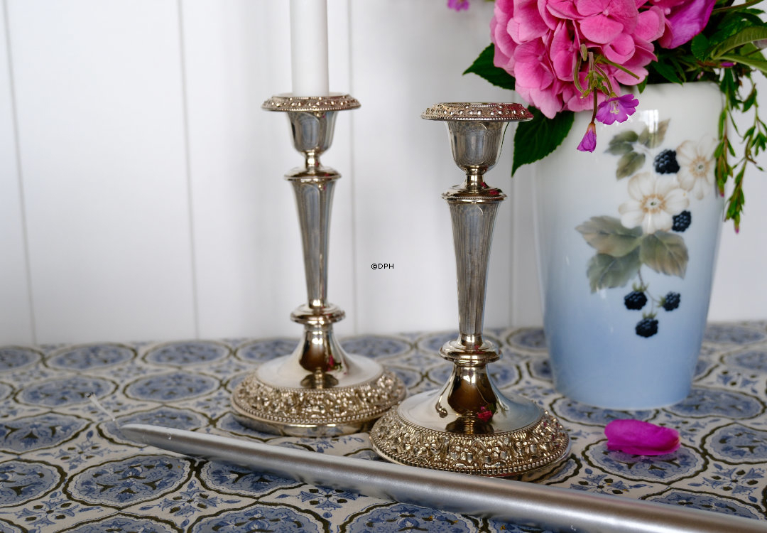 Søde lysestager i sølvplet, sæt af 2 stk.