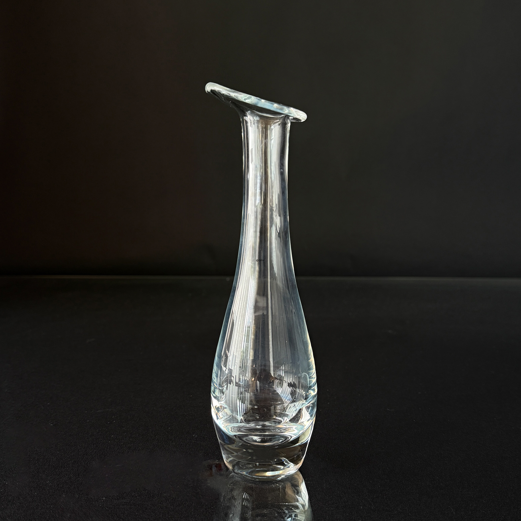 Elegant glasvase, solitaire, til enkelt blomst